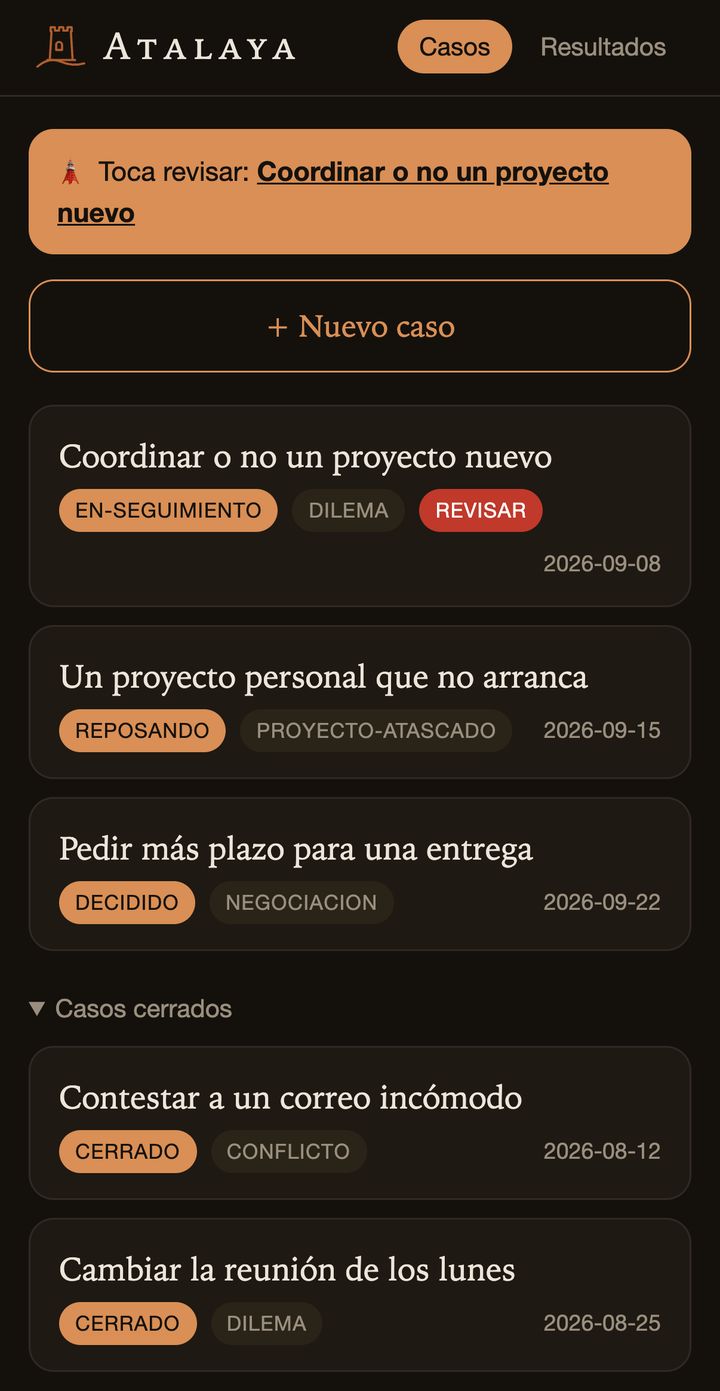Lista de casos con el aviso de toca revisar, casos en marcha con su estado y tipo, y casos cerrados